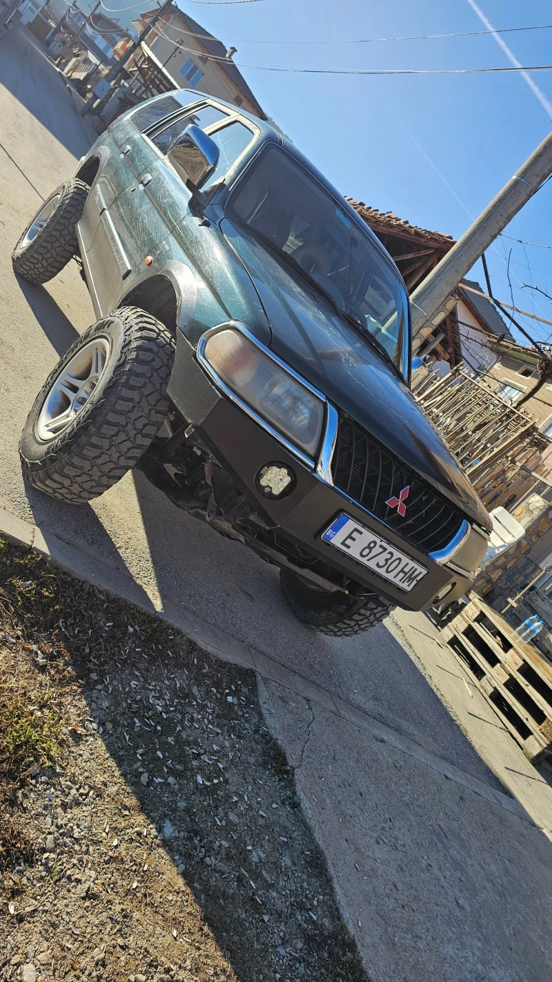 Mitsubishi Pajero sport, снимка 8 - Автомобили и джипове - 48574528