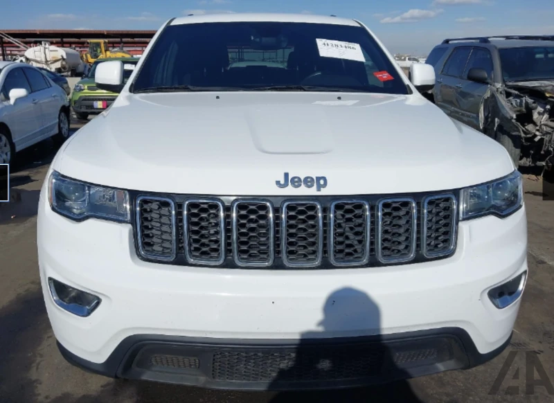 Jeep Grand cherokee LAREDO* НАВИГАЦИЯ* ПАРКТРОНИК* , снимка 2 - Автомобили и джипове - 49164475