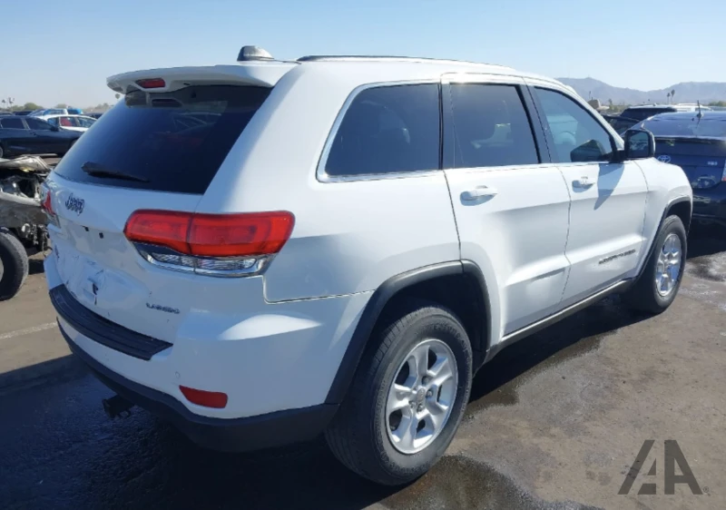 Jeep Grand cherokee LAREDO* НАВИГАЦИЯ* ПАРКТРОНИК* , снимка 4 - Автомобили и джипове - 49164475