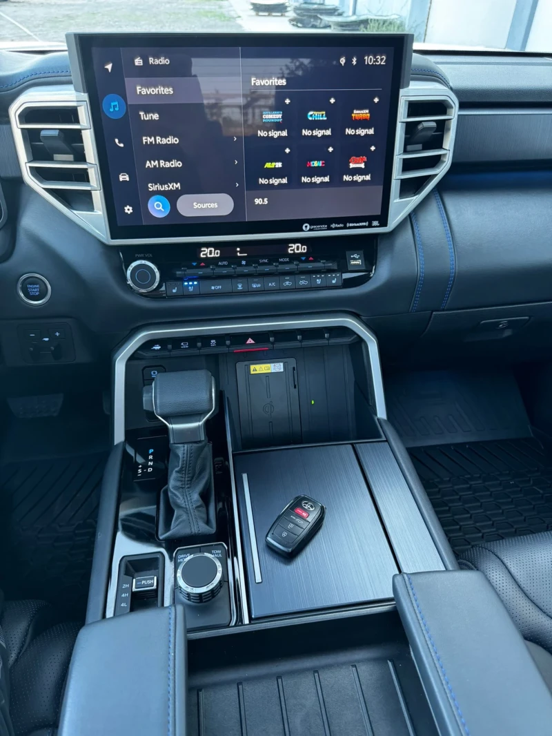 Toyota Tundra 3.4* V6* CREWMAX*   * PLATINUM *   БЕЗ УДAРИ * , снимка 10 - Автомобили и джипове - 52371465