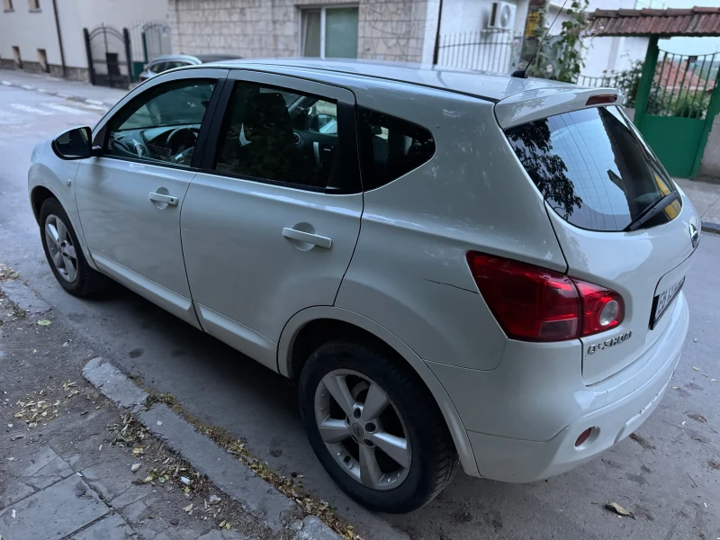 Nissan Qashqai, снимка 3 - Автомобили и джипове - 52628307
