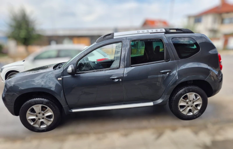 Dacia Duster, снимка 3 - Автомобили и джипове - 52498338