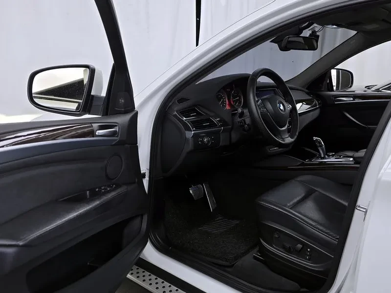 BMW X6, снимка 10 - Автомобили и джипове - 55358173
