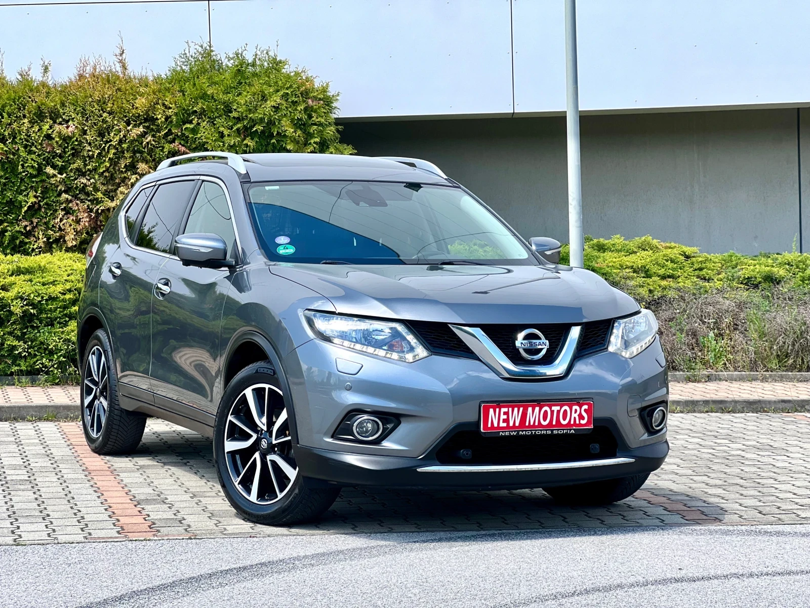 Nissan X-trail 1.6 Бензин Лизинг през Уникредит по365лева на месе - изображение 3