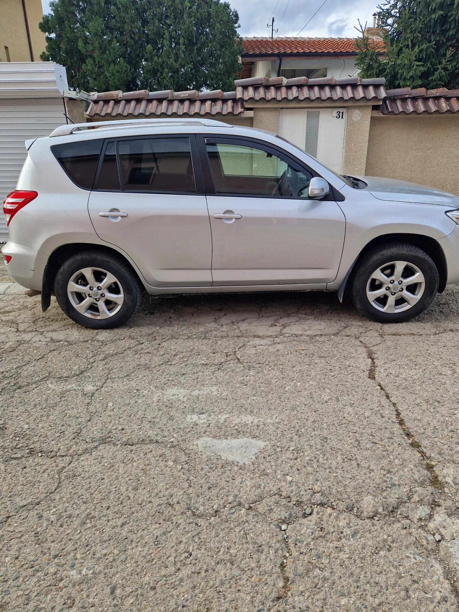 Toyota Rav4  - изображение 4