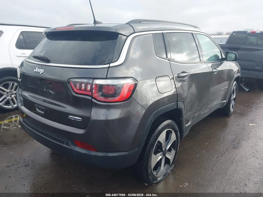 Jeep Compass * Latitude 4X4* , снимка 4 - Автомобили и джипове - 53959338