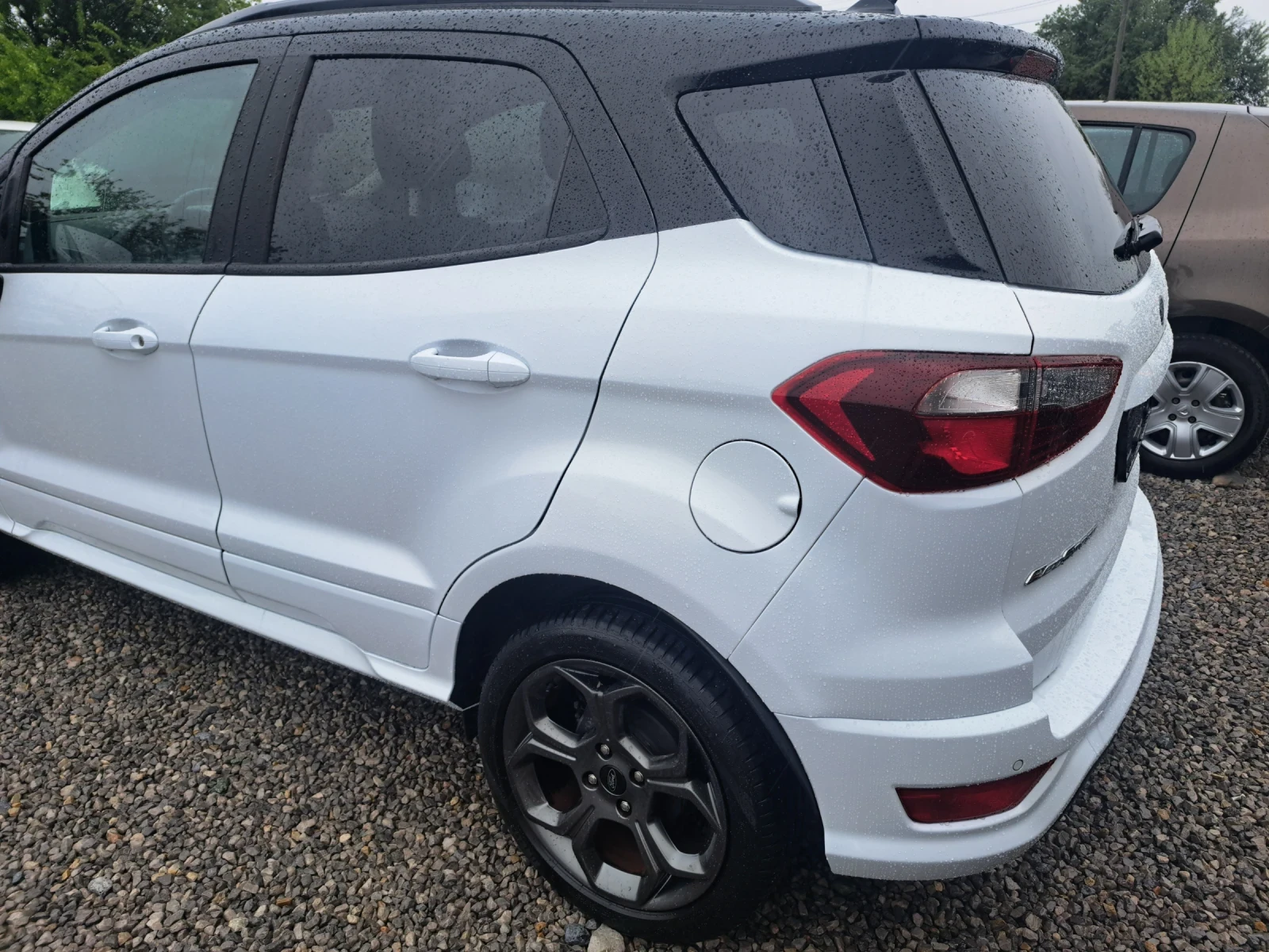 Ford EcoSport 1.0 125 ks ST_LINE, снимка 4 - Автомобили и джипове - 54368323