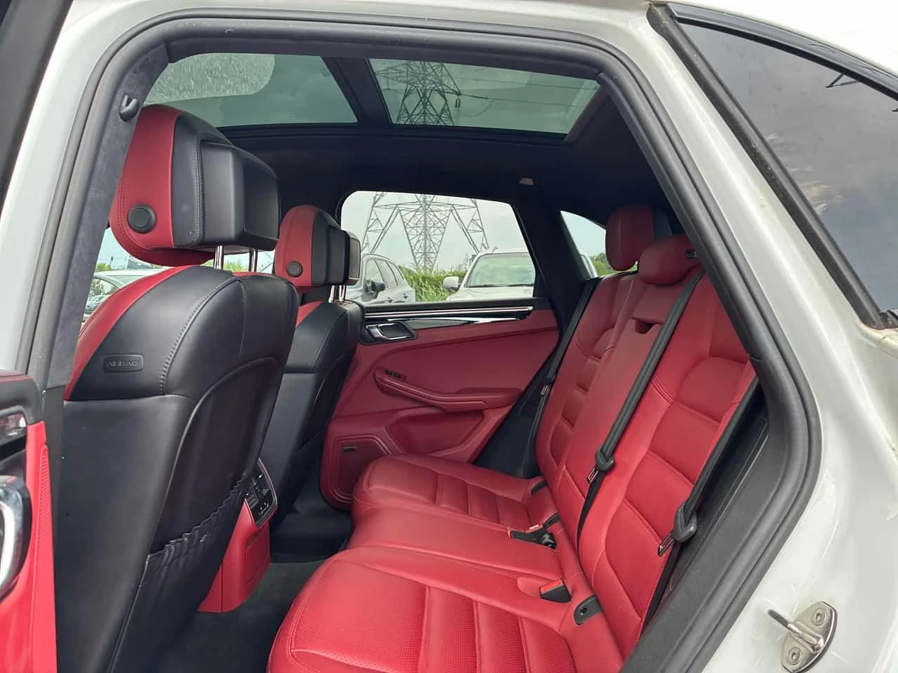 Porsche Macan TURBO * BOSE* ОБДУХВНЕ* ПАНОРАМА* КЛИП НА МОТОРА* , снимка 11 - Автомобили и джипове - 55441114