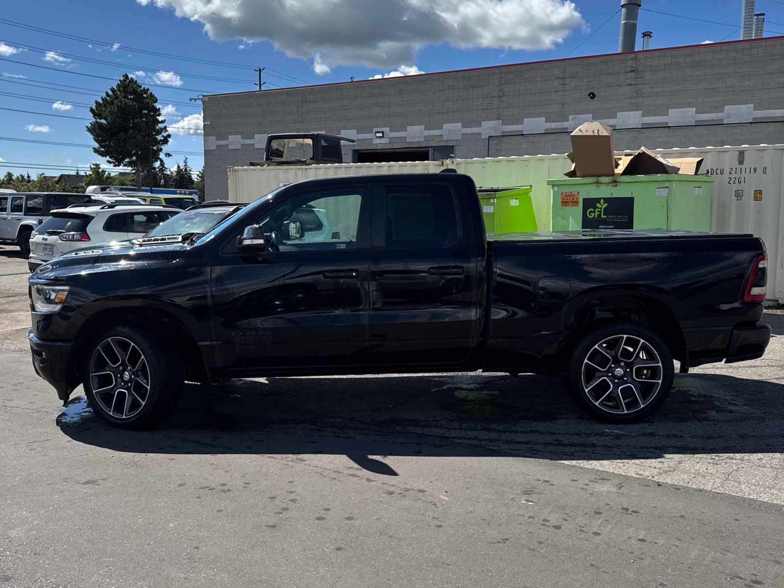 Dodge RAM 1500 * Sport * CARFAX * БЕЗ ПЪРВОНАЧАЛНА ВНОСКА, снимка 2 - Автомобили и джипове - 55875681