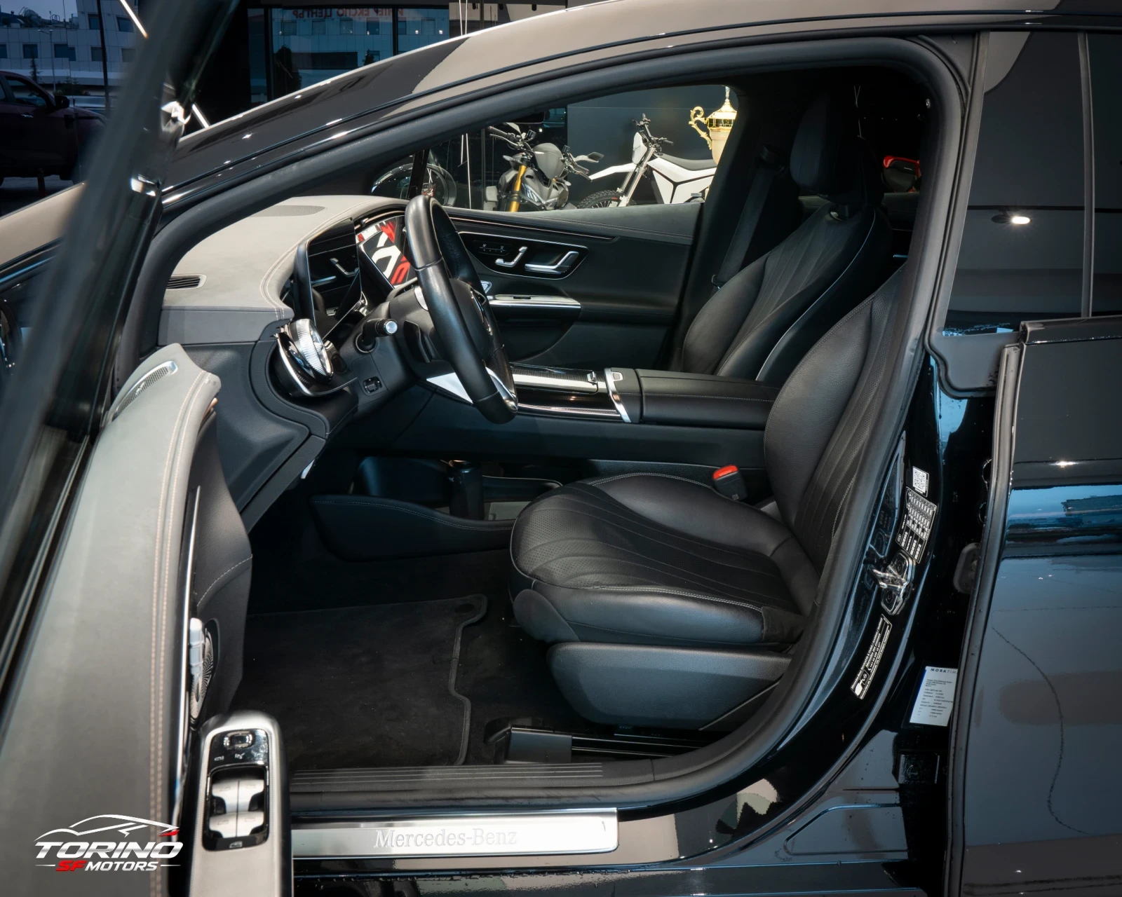 Mercedes-Benz EQE 350 4M* AMG* HEAD-UP* KEYLESS* BURMESTER* FULLMAXX | Mobile.bg � ����������� 9