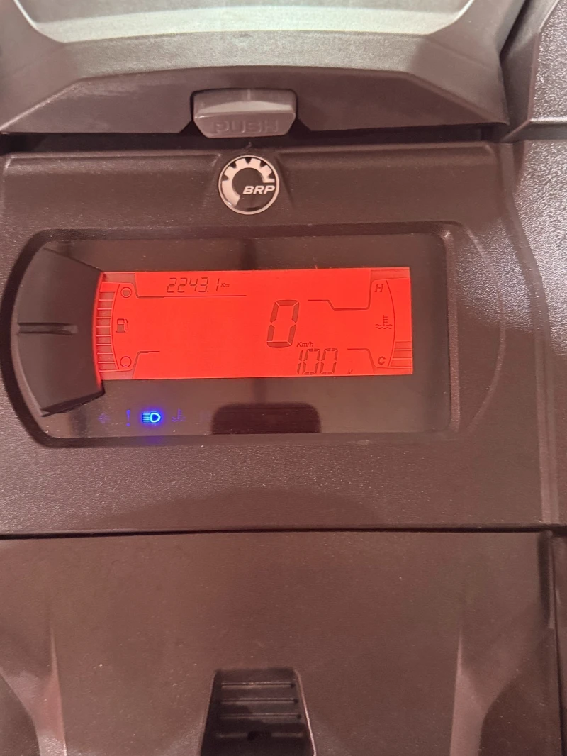 Ski-Doo Summit, снимка 10 - Мотоциклети и мототехника - 52797634