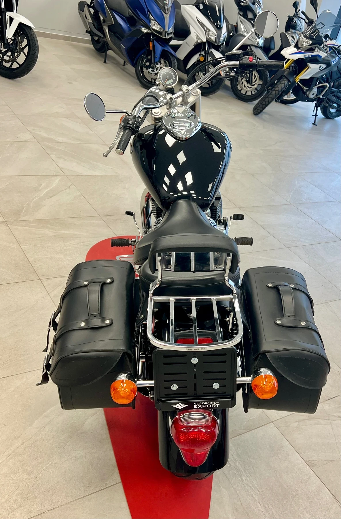Triumph America 900 2010 - изображение 7