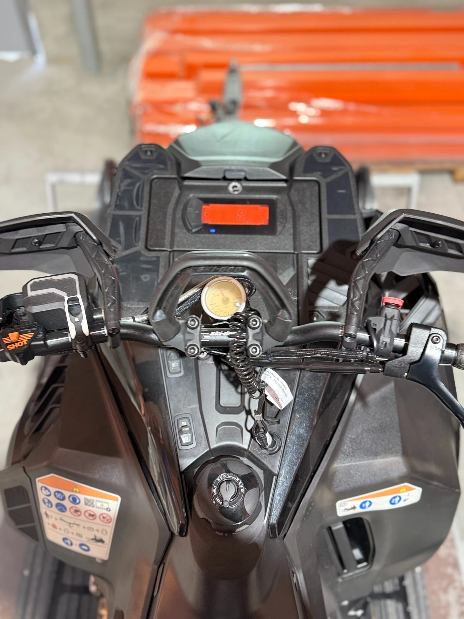 Ski-Doo Summit  - изображение 9