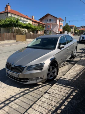 Skoda Superb, снимка 1