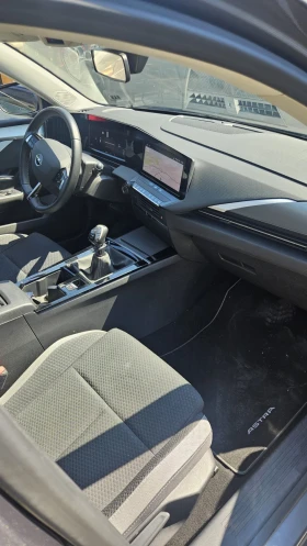Opel Astra 1.2 Turbo business edition , снимка 8