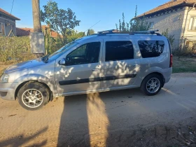 Dacia Logan 1.6i mvc 87k Газ, снимка 4