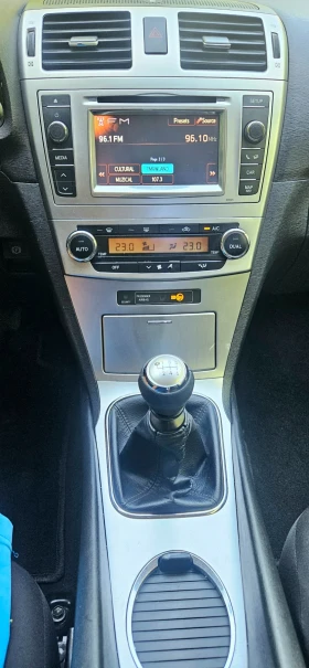 Toyota Avensis 2.2 EXECUTIVE - 15490 лв. - 27524615 12