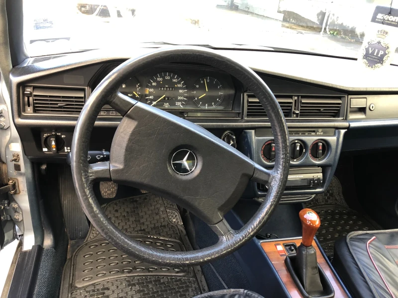 Mercedes-Benz 190, снимка 8 - Автомобили и джипове - 48107003