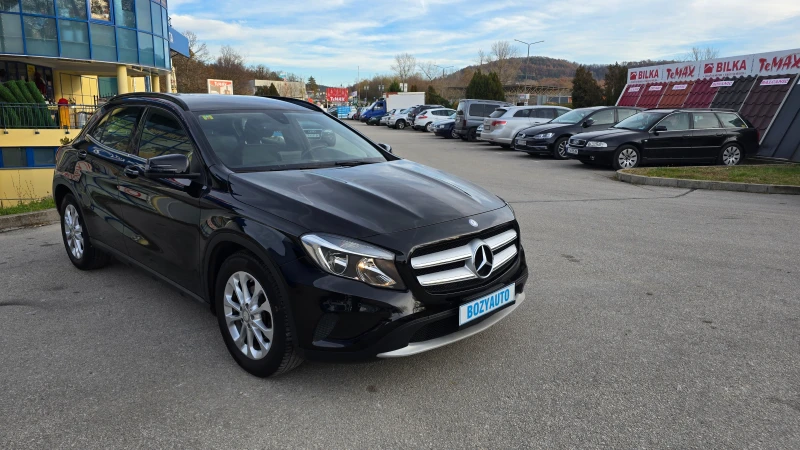 Mercedes-Benz GLA 180 FULL, снимка 7 - Автомобили и джипове - 48055291