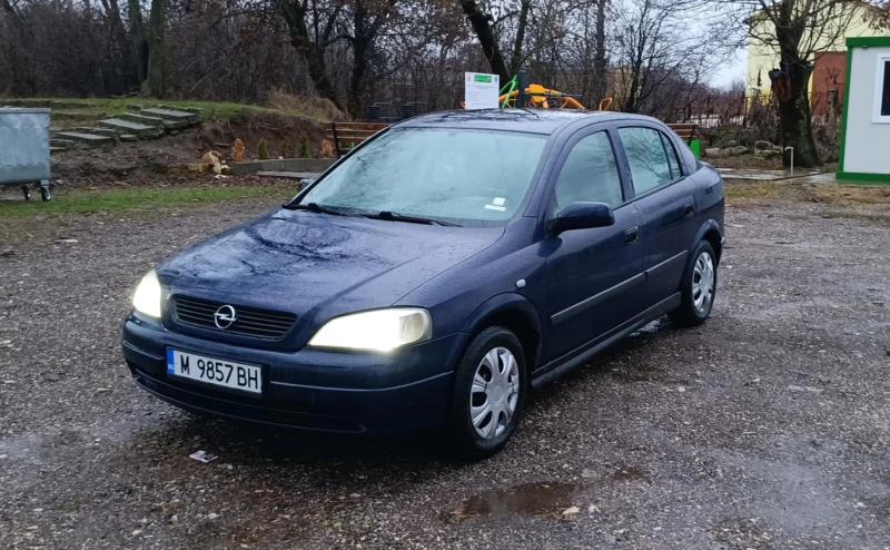 Opel Astra 1.6, снимка 4 - Автомобили и джипове - 48481311