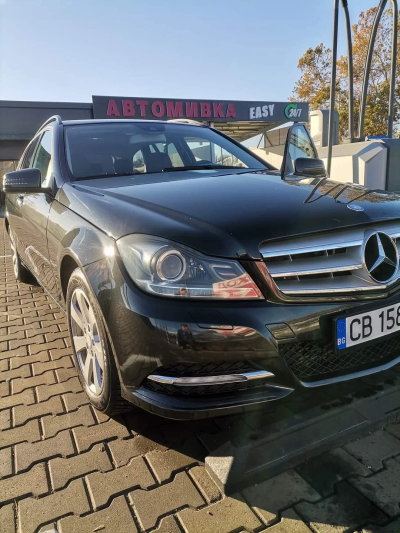 Mercedes-Benz C 220, снимка 3 - Автомобили и джипове - 48950647