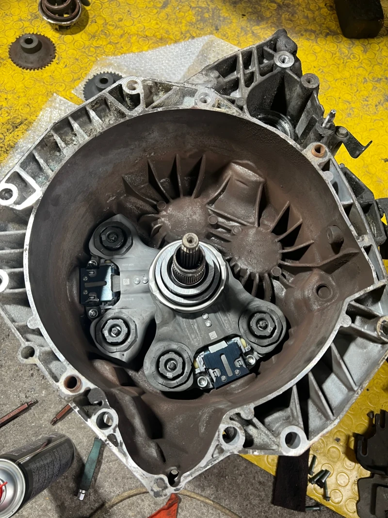 Renault Talisman 1.5 dci INTENS / проблем, снимка 10 - Автомобили и джипове - 52169643