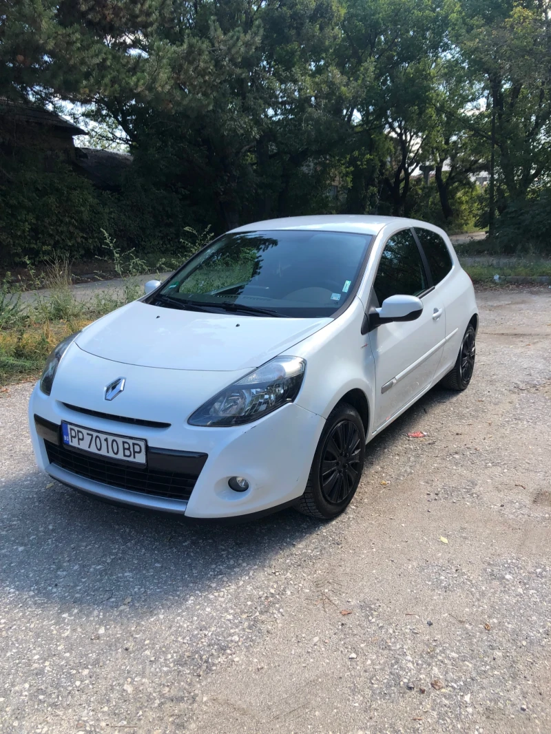 Renault Clio 1.6, снимка 2 - Автомобили и джипове - 49069756