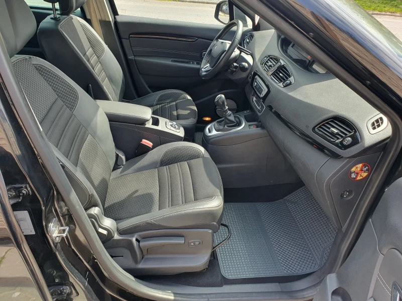 Renault Grand scenic 1.2 tce MEGANE BOSE, снимка 9 - Автомобили и джипове - 52556521