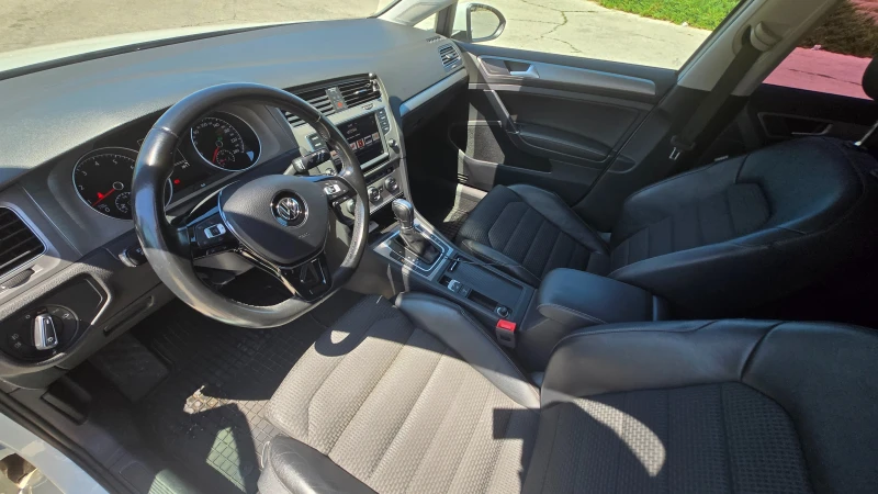 VW Golf TGI, снимка 9 - Автомобили и джипове - 52787682