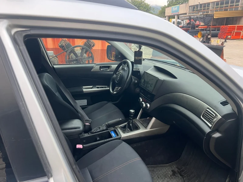 Subaru Forester 2000, снимка 3 - Автомобили и джипове - 52461713