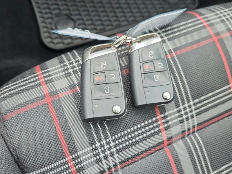 VW Golf * GTI * CARFAX * ЦЕНА ДО БЪЛГАРИЯ, снимка 8 - Автомобили и джипове - 53089653