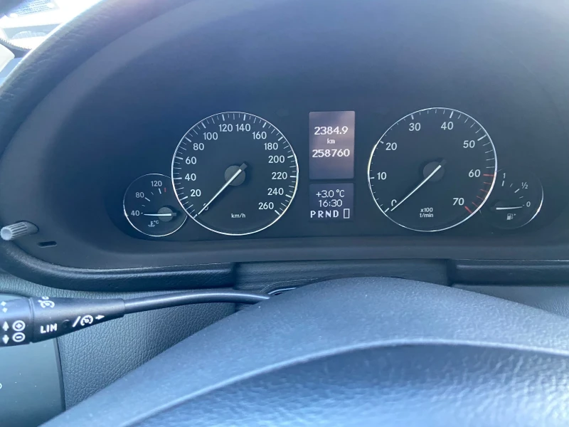 Mercedes-Benz C 240, снимка 8 - Автомобили и джипове - 53168688