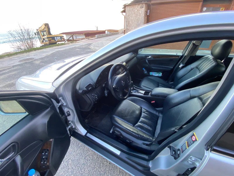 Mercedes-Benz C 240, снимка 14 - Автомобили и джипове - 53168688