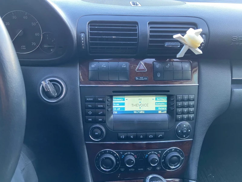 Mercedes-Benz C 240, снимка 9 - Автомобили и джипове - 53168688