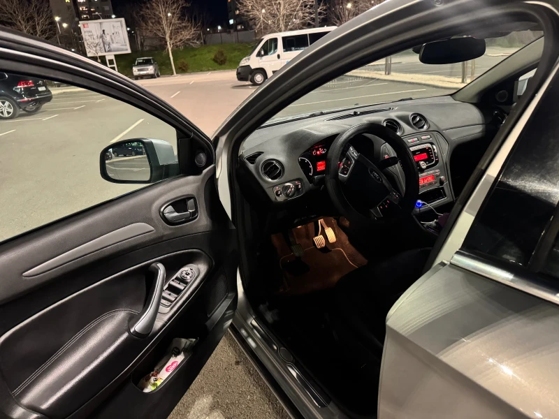 Ford Mondeo 2.0 TDCI, снимка 13 - Автомобили и джипове - 53540025