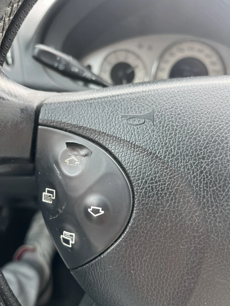 Mercedes-Benz E 280 Avantgarde, снимка 15 - Автомобили и джипове - 53594778