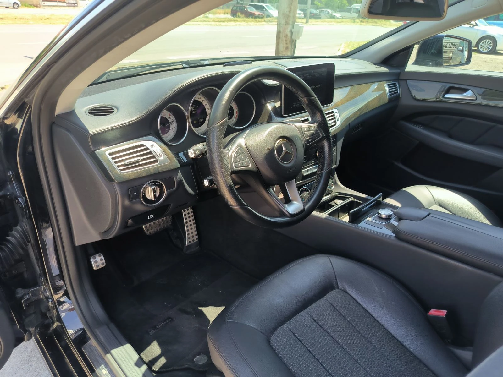 Mercedes-Benz CLS 350 3.0d-Euro-6B-Bluetec-4Matic, снимка 13 - Автомобили и джипове - 46156839