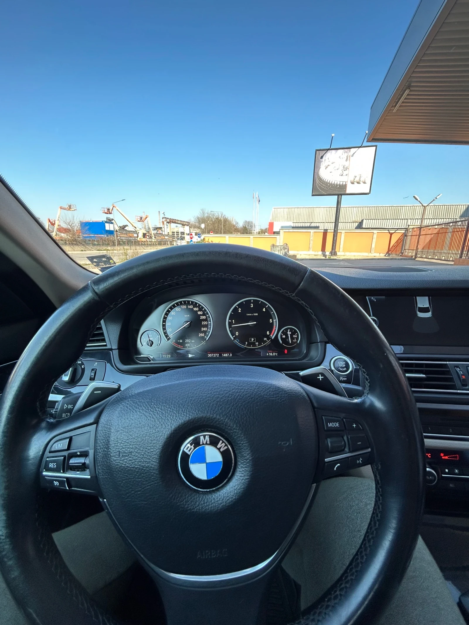 BMW 530 X-DRIVE - изображение 6