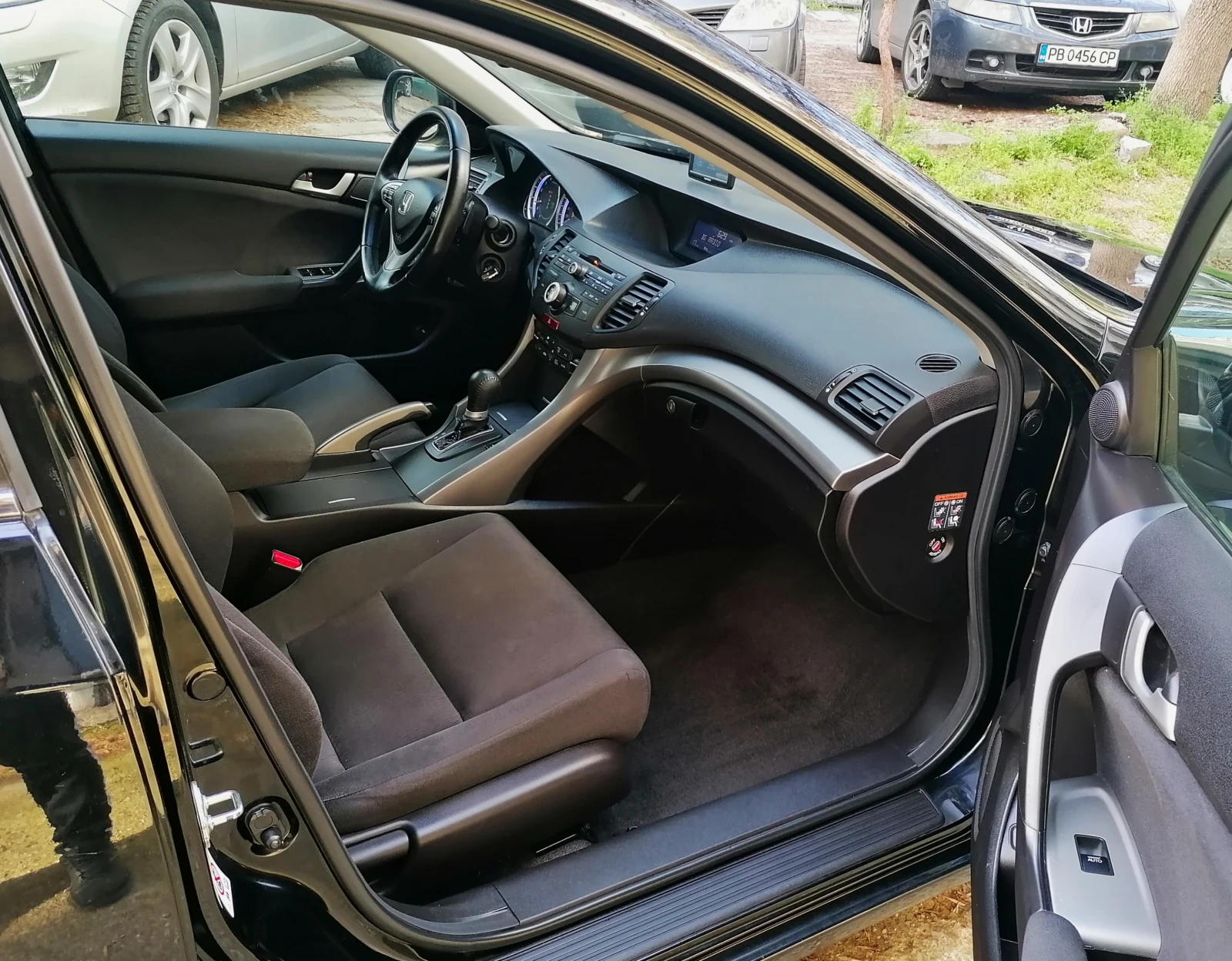 Honda Accord  2010г .2.0 i-VTEC-c История - изображение 8