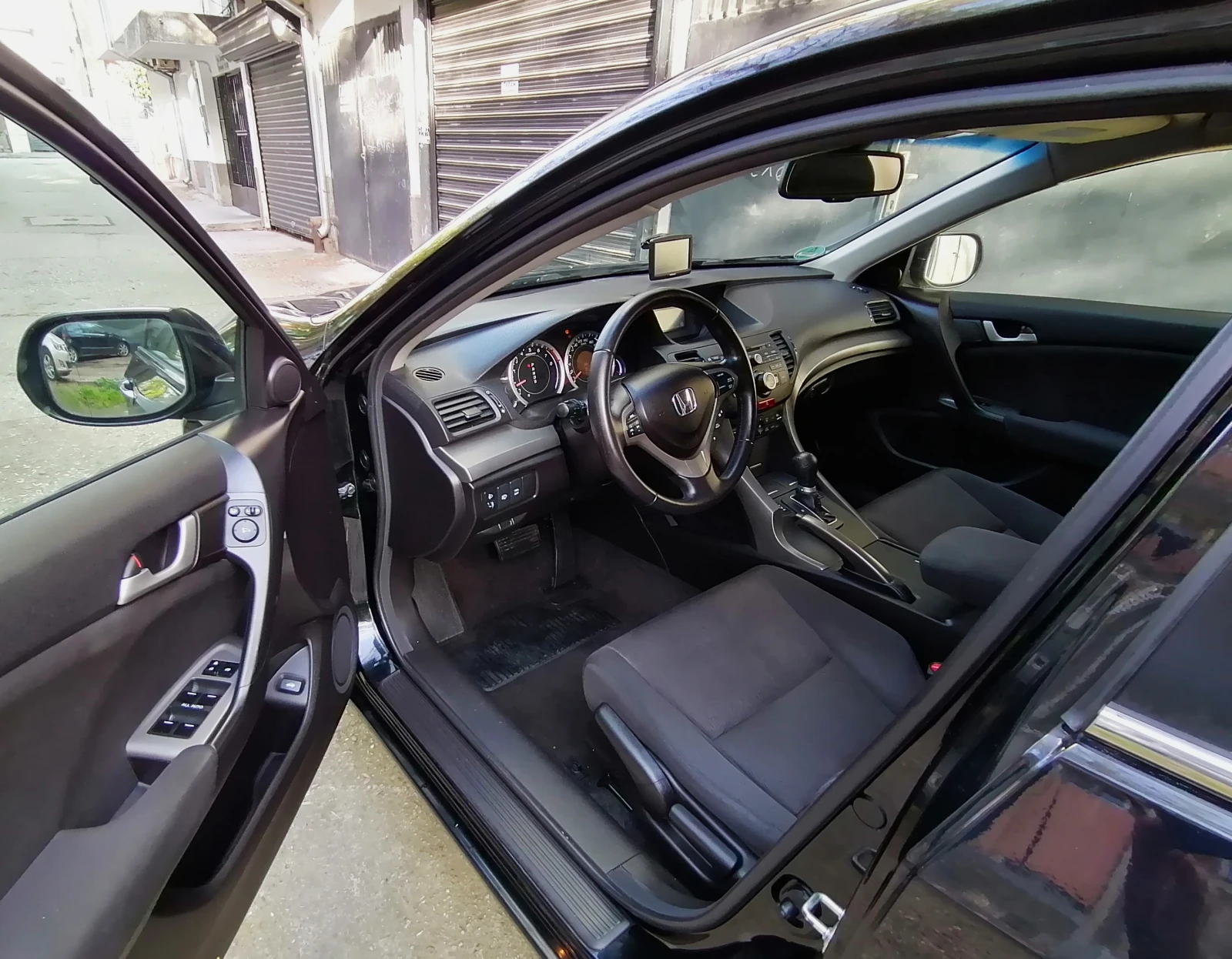 Honda Accord  2010г .2.0 i-VTEC-c История - изображение 6