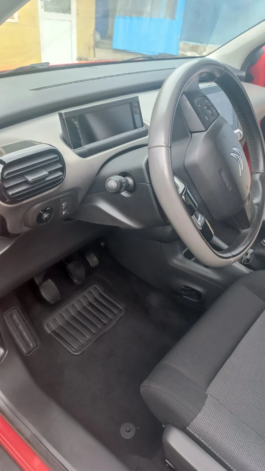 Citroen C4 Cactus 1.5 - изображение 9