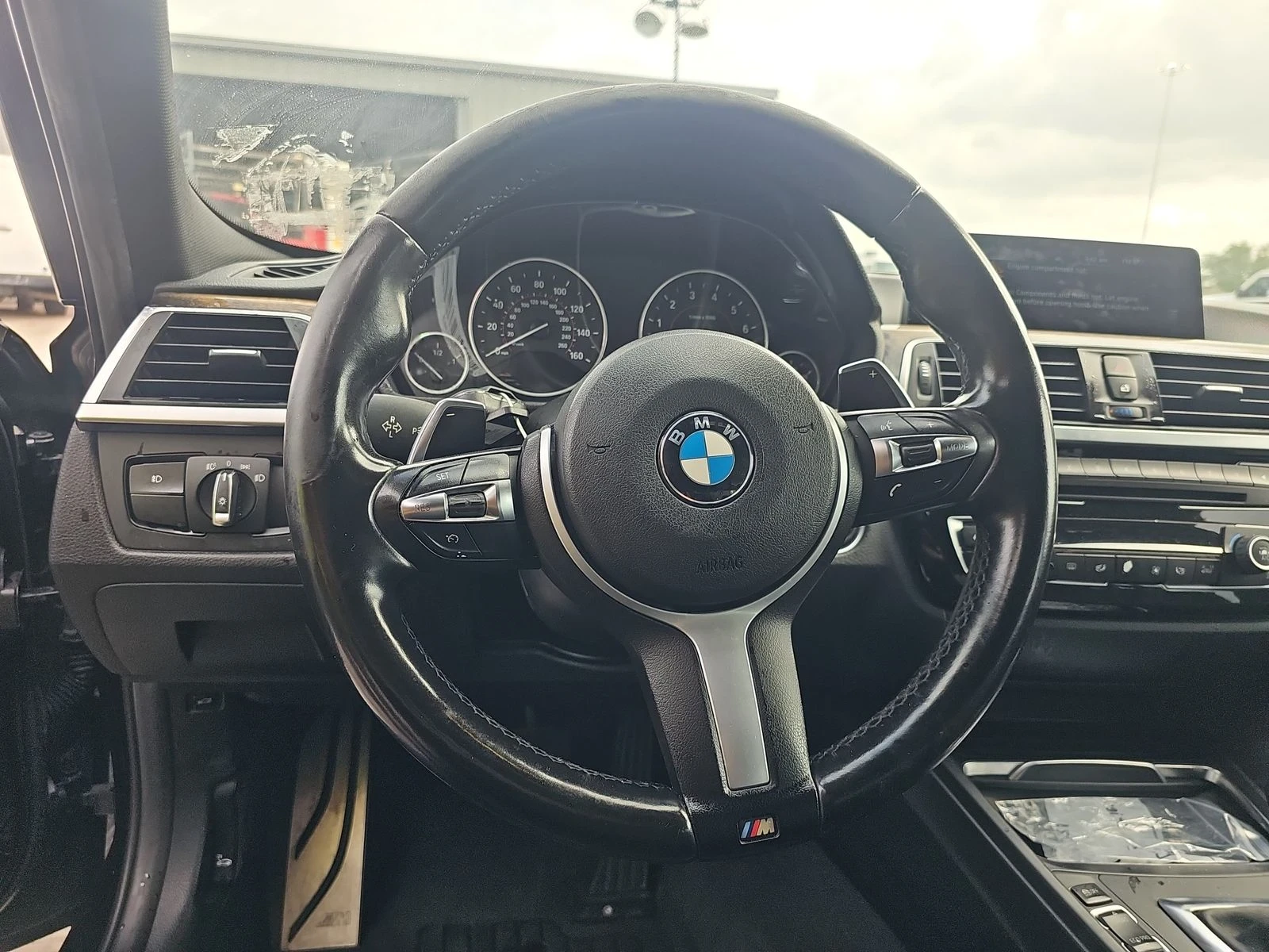 BMW 340  - изображение 8