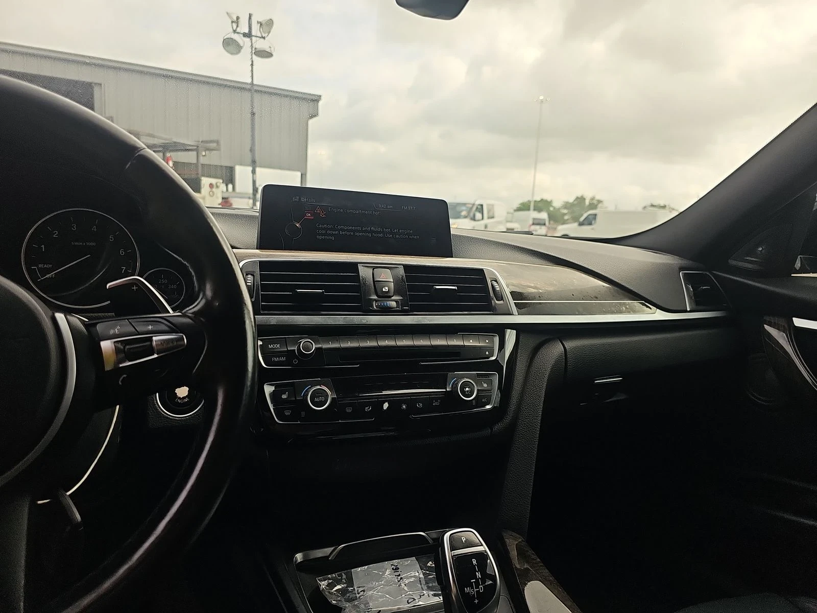 BMW 340  - изображение 9