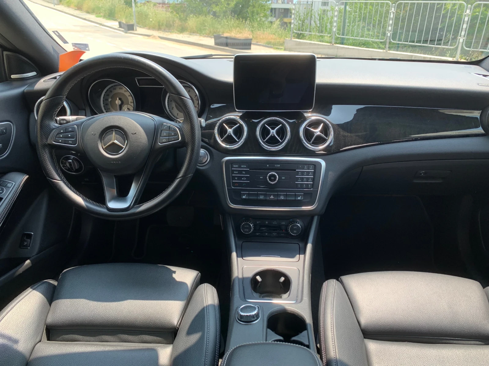 Mercedes-Benz CLA CLA 250 FACE AMG PAK - изображение 6