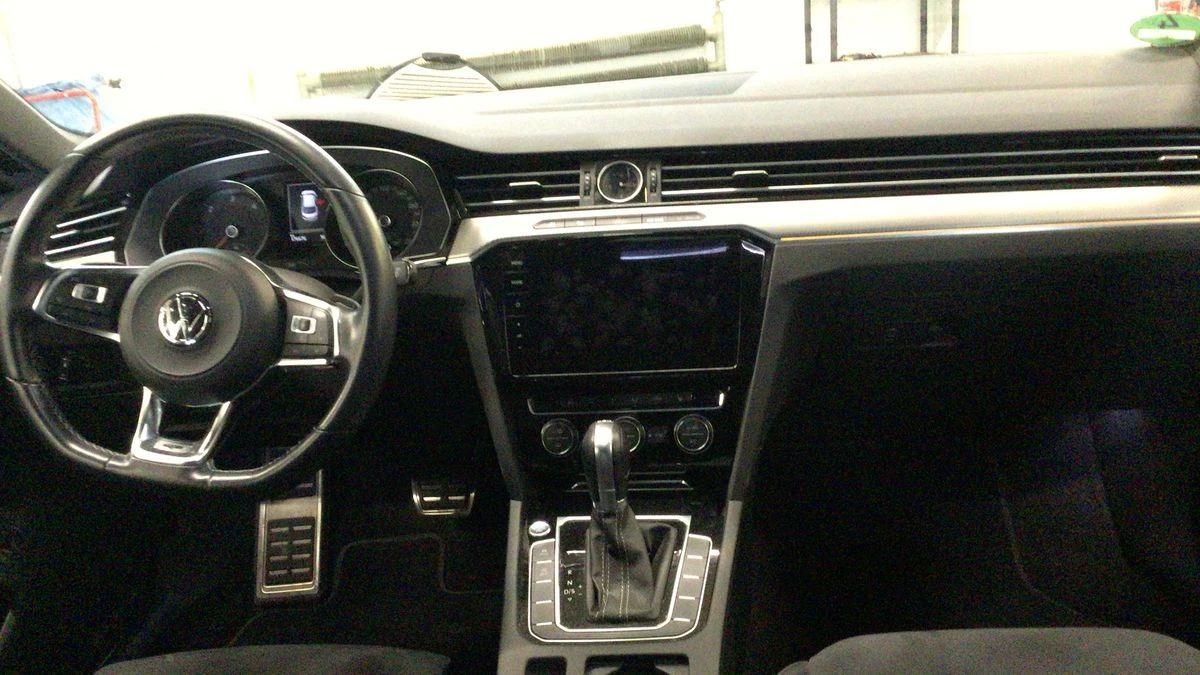 VW Arteon 2.0* TDI* R-Line* 4Motion - изображение 9