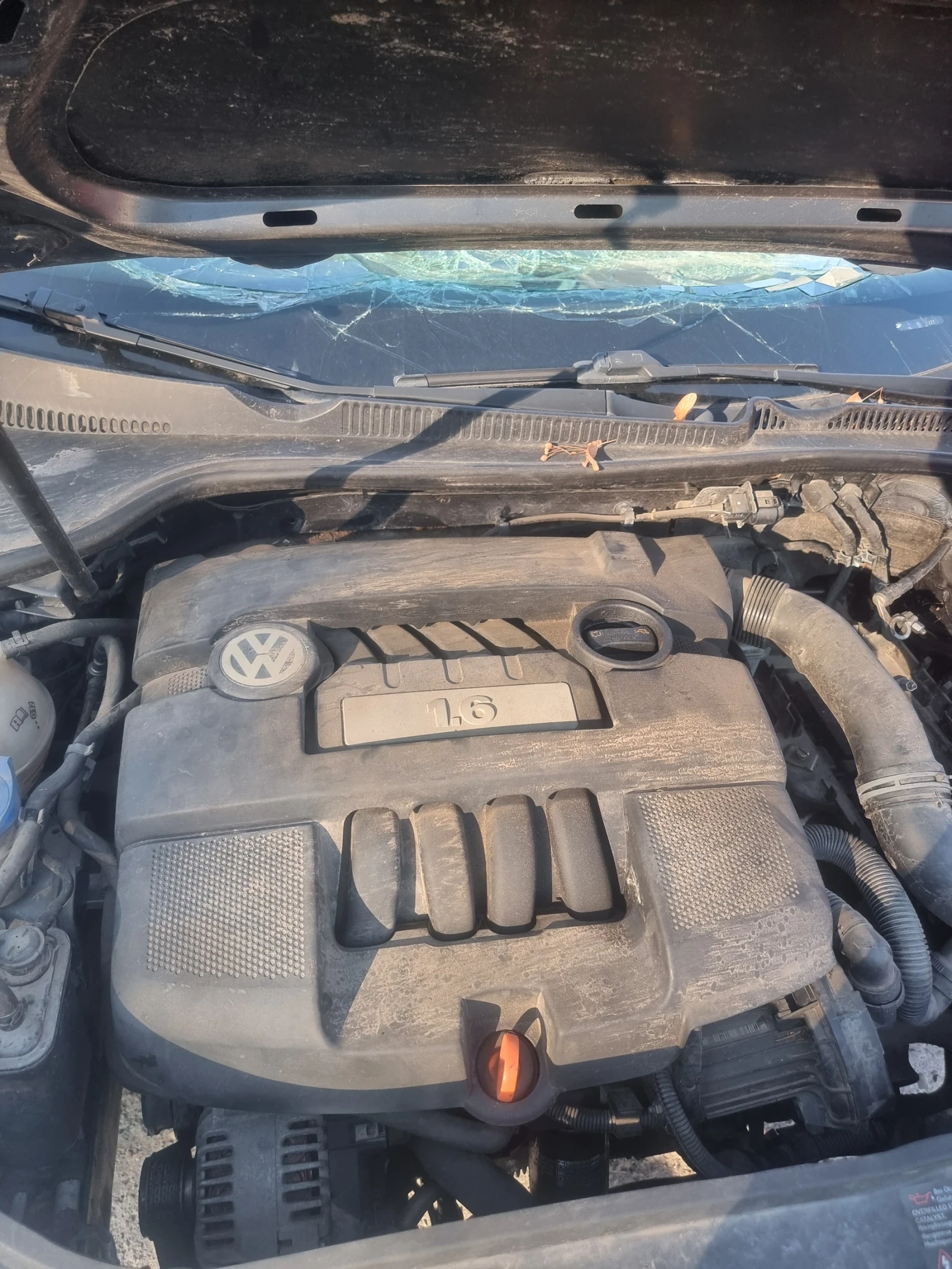 VW Golf 1600 102кс 5скорости - изображение 2