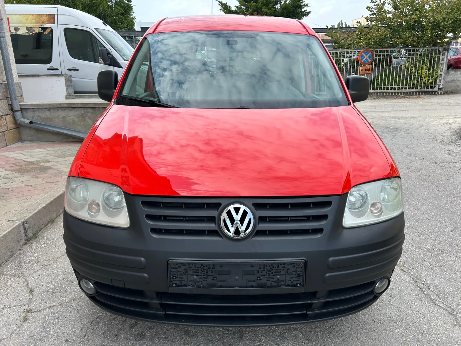 VW Caddy 2.0TDI MAXI - изображение 2