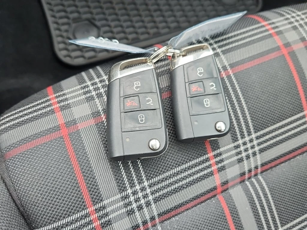 VW Golf * GTI * CARFAX * ЦЕНА ДО БЪЛГАРИЯ - изображение 8