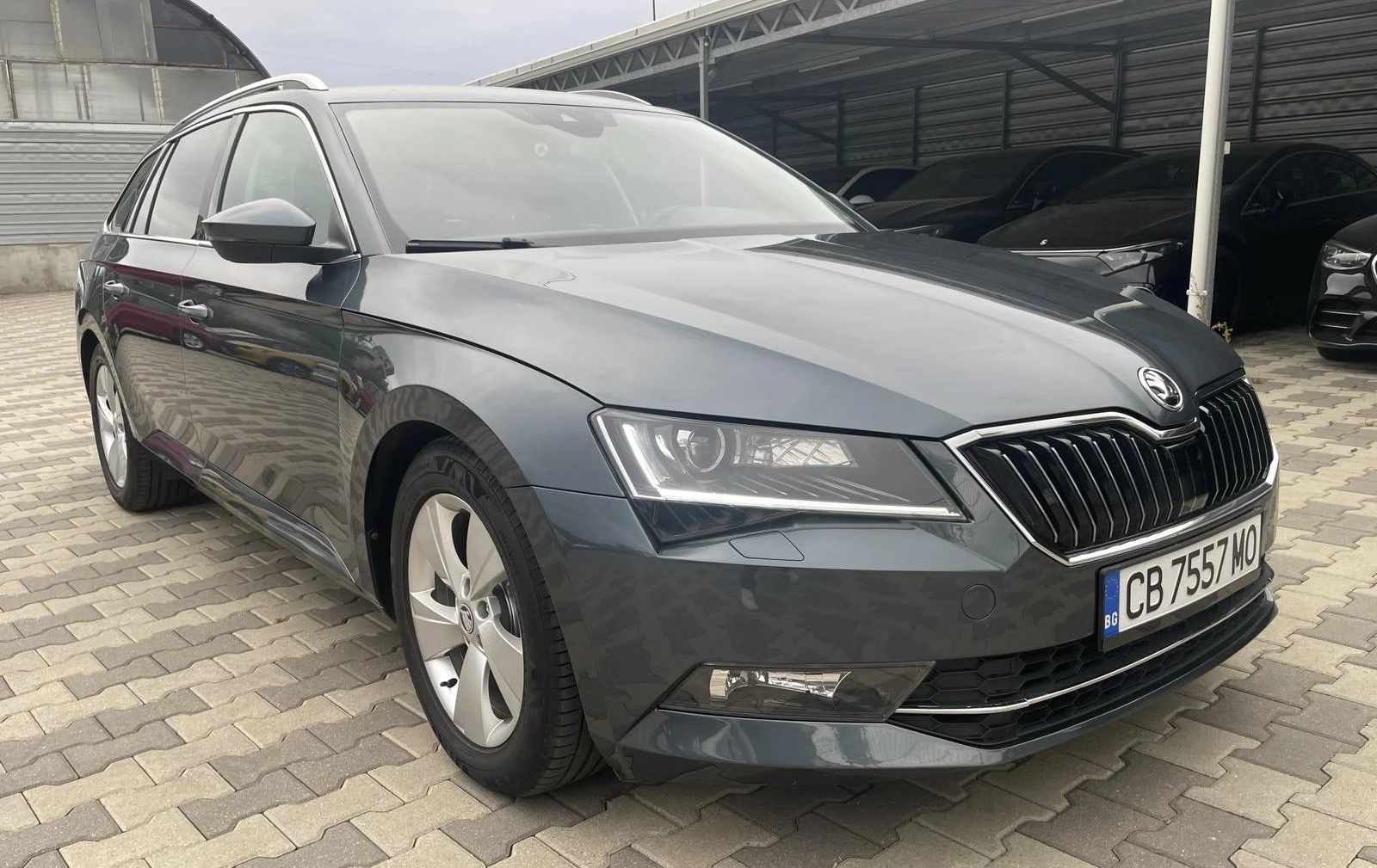 Skoda Superb 2.0TDI 190кс 4x4 , снимка 3 - Автомобили и джипове - 56365156