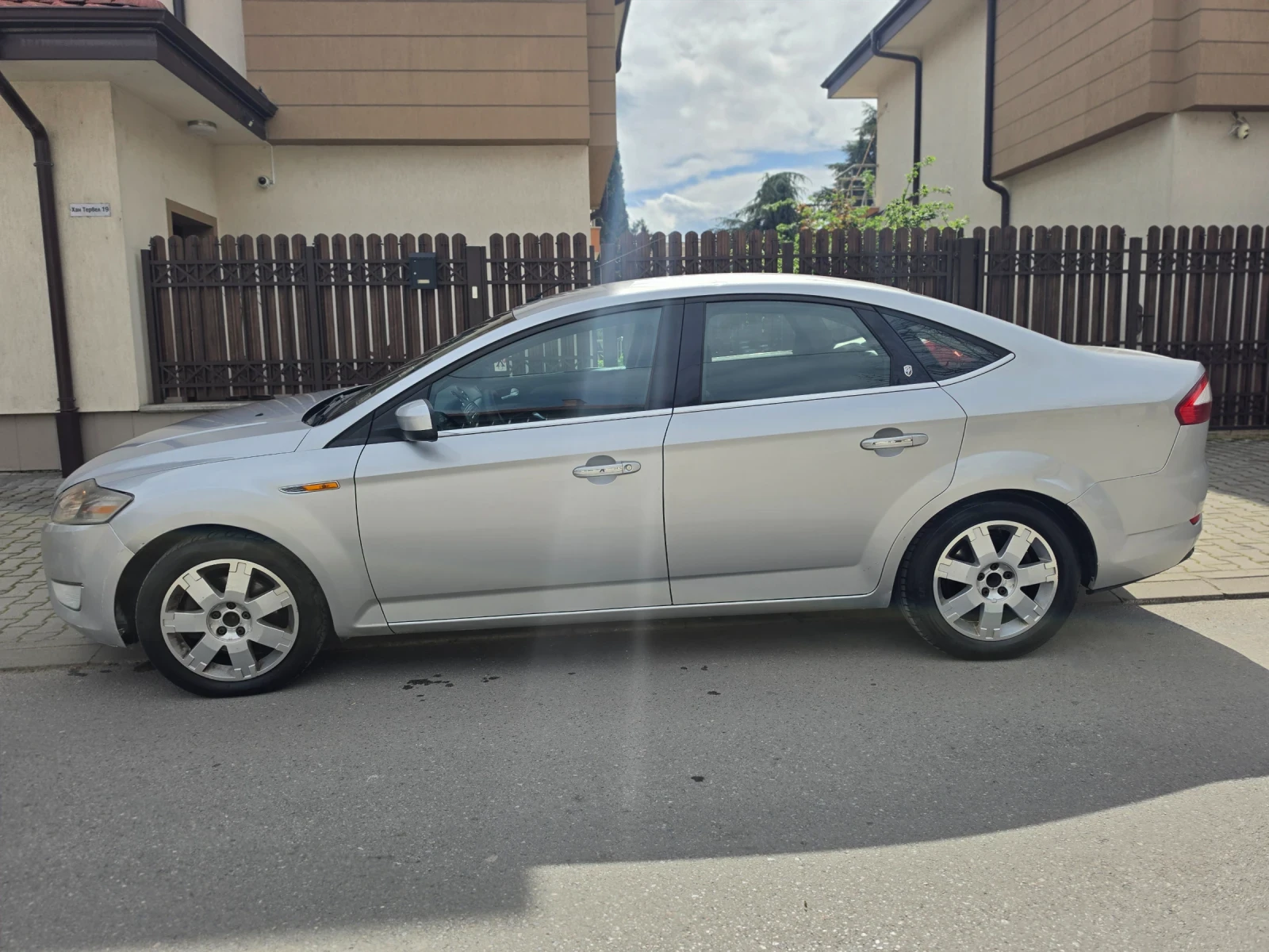 Ford Mondeo 2.0 TDCI, снимка 7 - Автомобили и джипове - 53540025